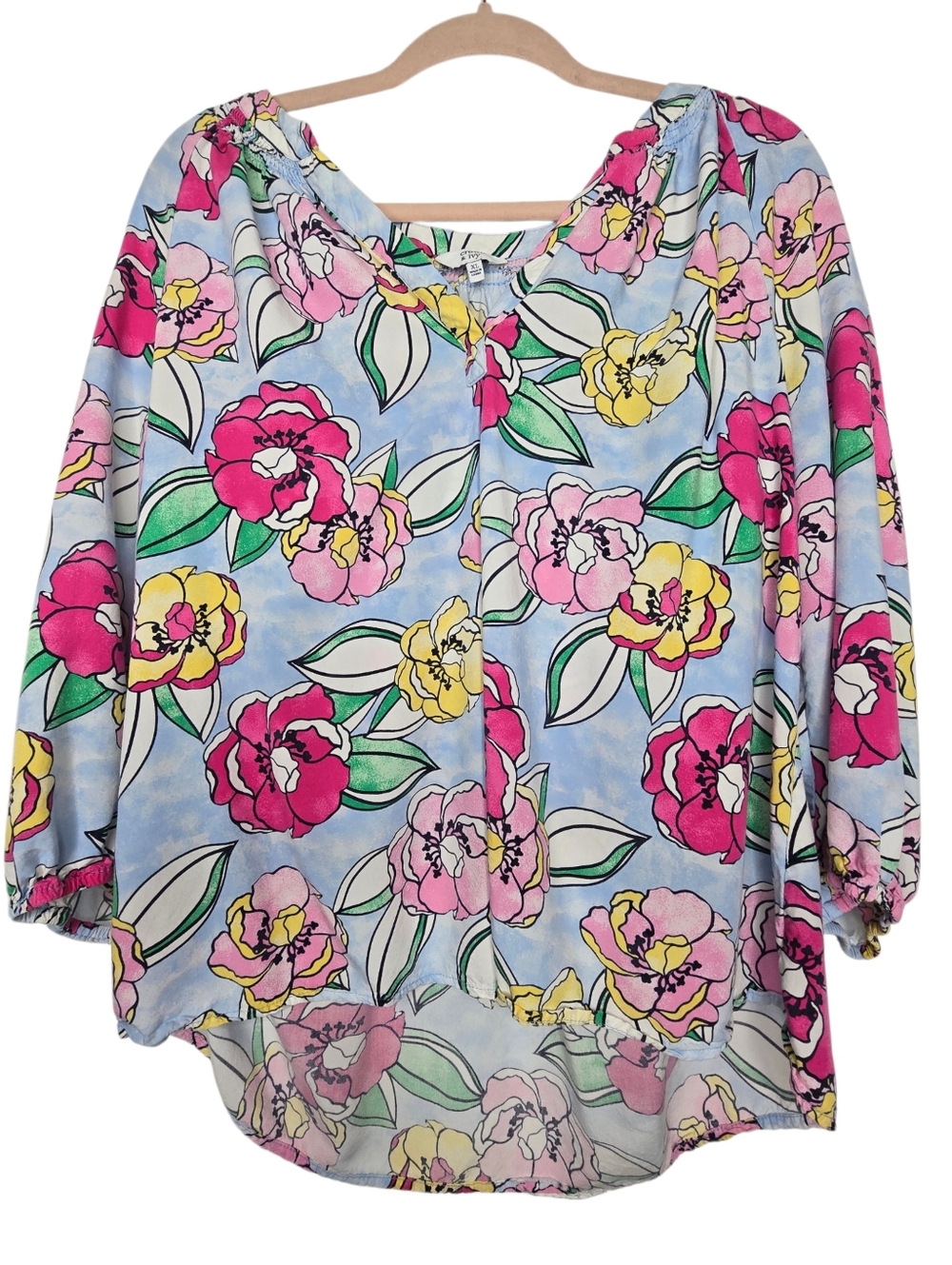 Crown & Ivy floral print blouse